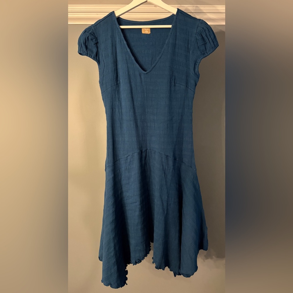 Free People Medium blue Evangeline Short-Sleeve V-Neck Midi Dress